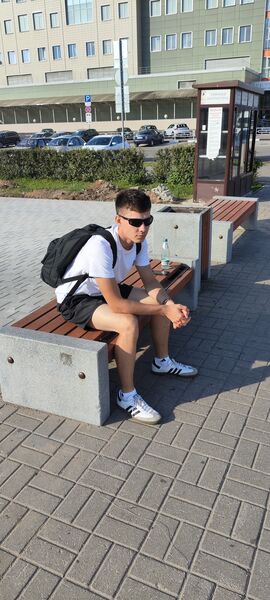  ,   Artyom Grig, 21 ,   ,   , c 