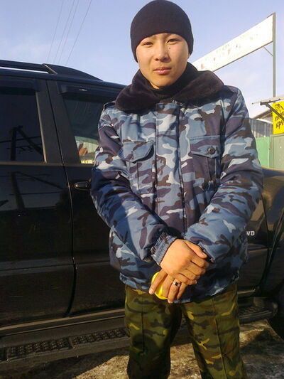  ,   Boy, 32 ,   