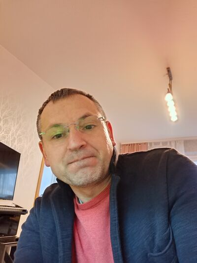  Tessin,   , 44 ,   ,   