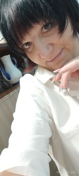  ,   Lana, 40 ,   ,   , c , 