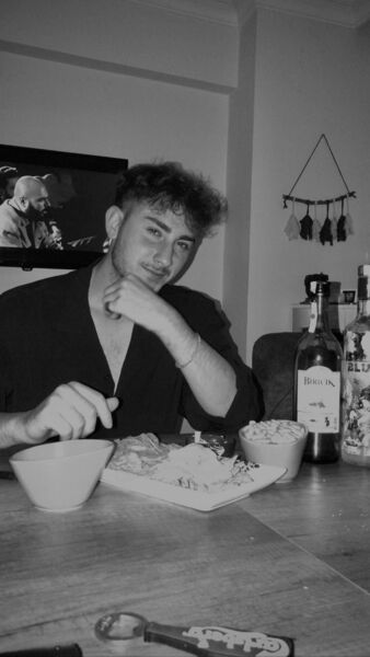  ,   Tolga, 27 ,   ,   