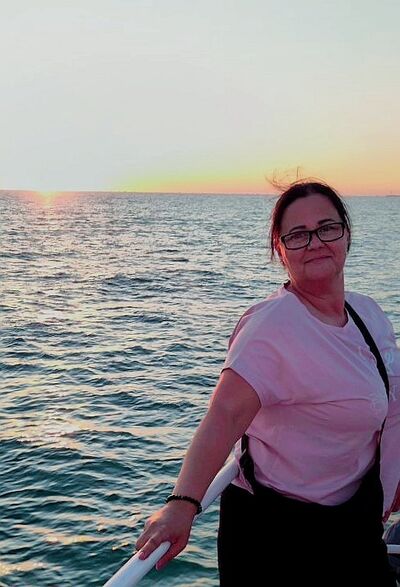  ,   , 44 ,   c , 