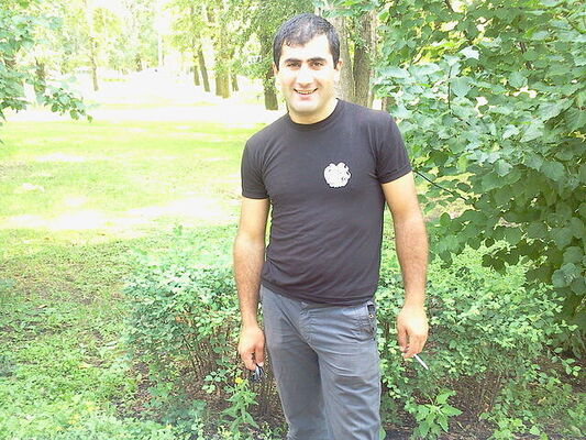  ,   Artur, 39 ,   ,   