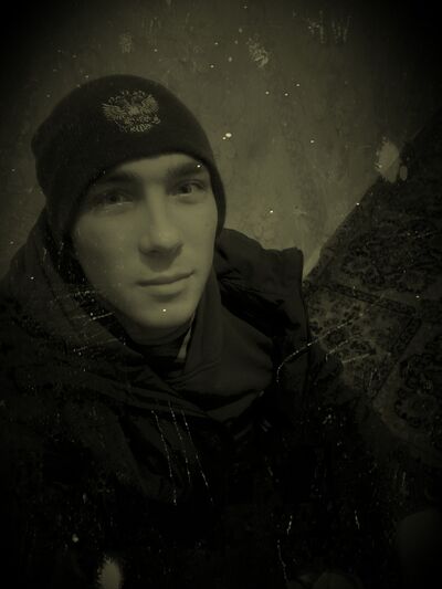  ,   Alexander, 25 ,   ,   