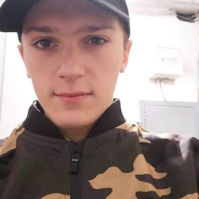  ,   Maksimilian, 23 ,     , c 