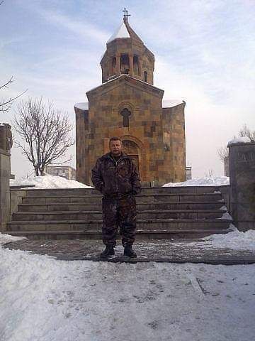  42911818  Garik, 51 ,    