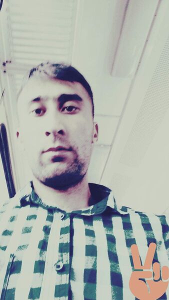  ,   Ahmed, 32 ,     , c 