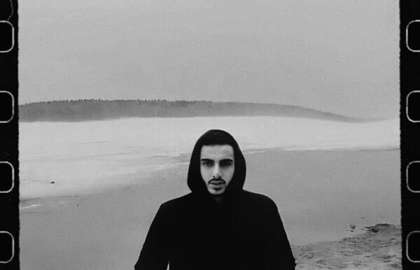  ,   Jonic, 24 ,     , c 