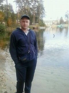  9640478  Aleksei, 43 ,    