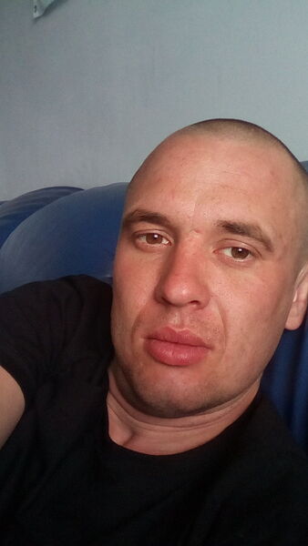  ,   Artem, 35 ,   