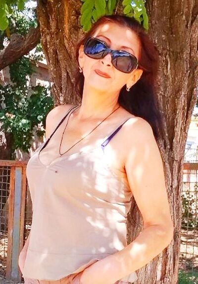  ,   Nina, 56 ,   c 