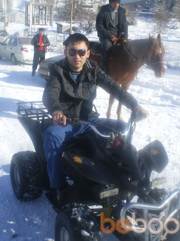  ,   Farxod, 40 ,  