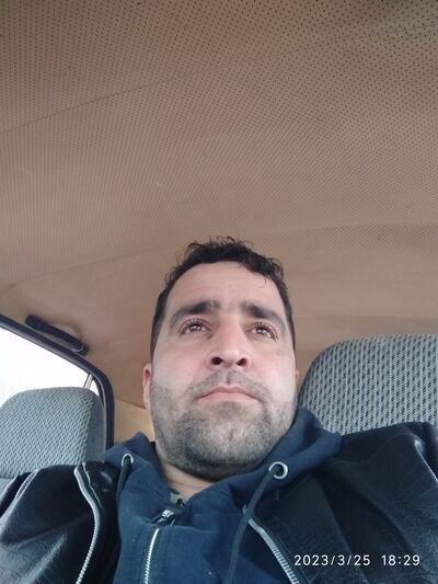  ,   Kamil, 40 ,   ,   