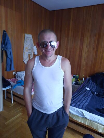  ,   Maksym, 40 ,   ,   