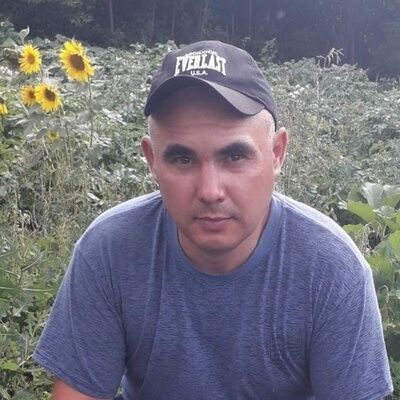   ,   Denis, 43 ,   ,   