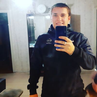  ,   Maksim, 26 ,   