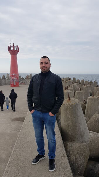  ,   Alexander, 32 ,   ,   , c , 