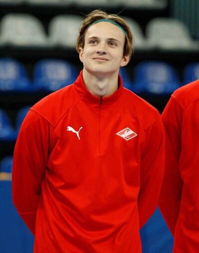 ,   Maksim, 23 ,   ,   