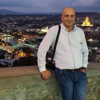  ,   Levon, 46 ,   ,   
