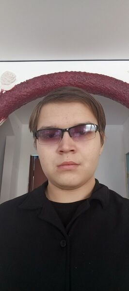  ,   Nikita, 20 ,   