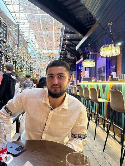  ,   Elvin, 27 ,   ,   