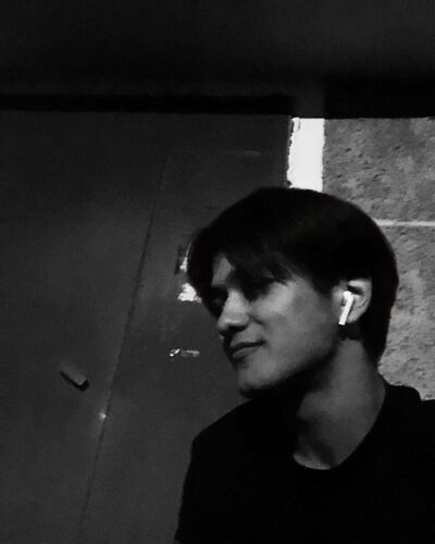  -,   Doniyor, 21 ,   ,   , c 