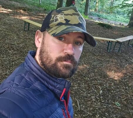  ,   James lil Wa, 46 ,   ,   