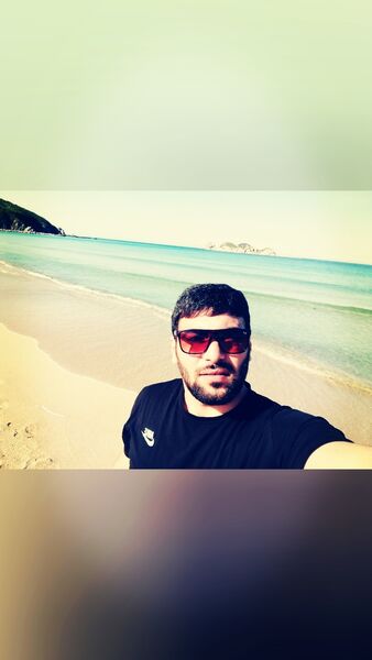  ,   Simon, 29 ,   ,   