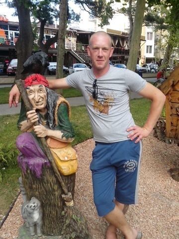  ,   NIK, 41 ,   