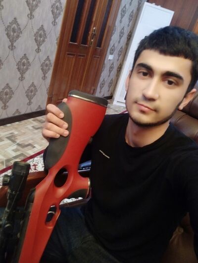  ,   Rustambek, 33 ,   ,   , c 