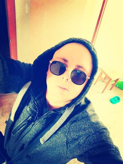  --,   Eric, 28 ,   , 