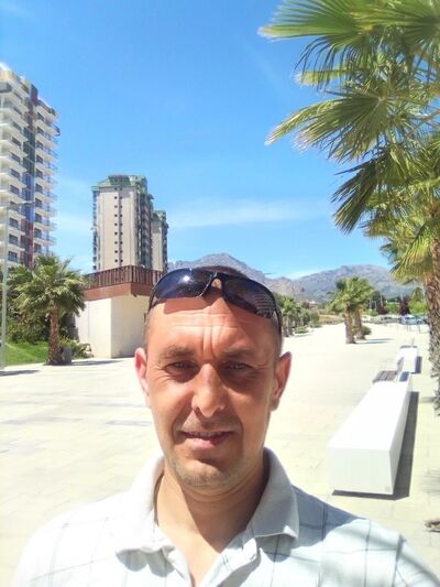  Benidorm,   Viktor, 44 ,     , c 