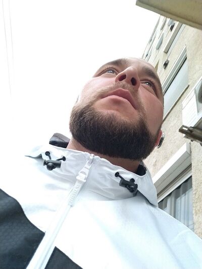  Papa,   Anton, 30 ,   ,   