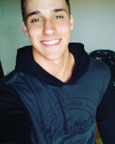   ,   Artem, 25 ,     