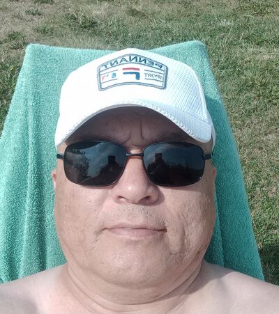  ,   Stranger, 52 ,   ,   , c , 