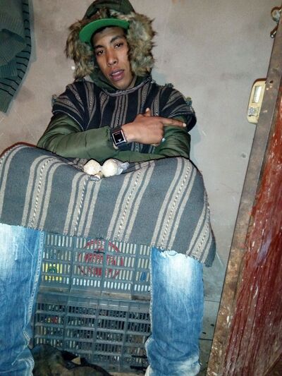  ,   Zakaria, 35 ,   ,   , c 
