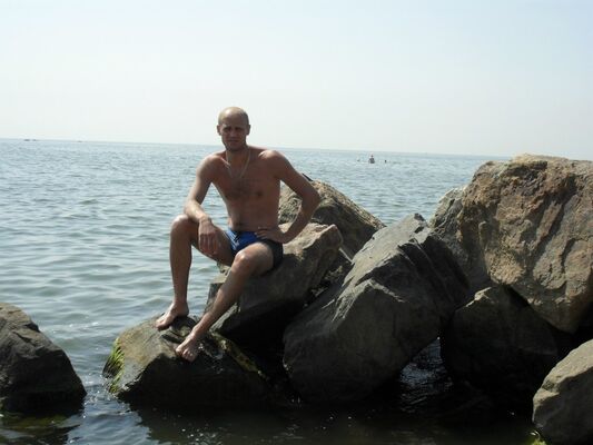  ,   Ruslan, 39 ,   ,   , c 