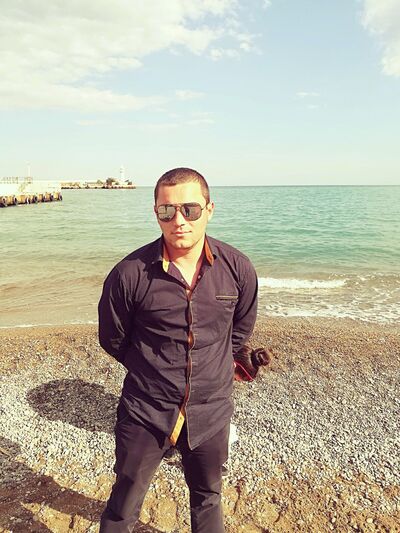  ,   Armen, 33 ,   ,   , c , 
