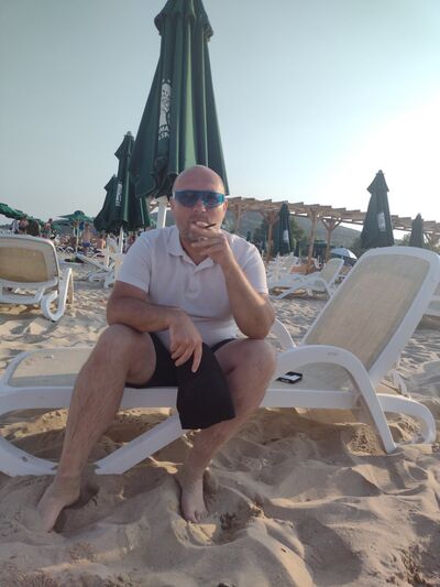  ,   Vladislav, 41 ,   ,   
