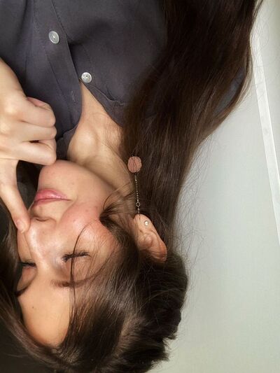  ,   Linette, 38 ,   ,   