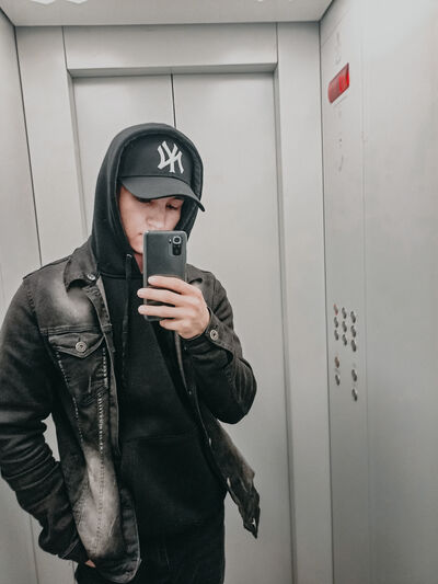   ,   Akram, 25 ,   ,   , 