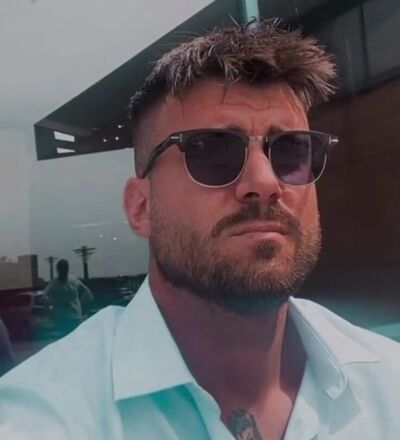  ,   Walton, 42 ,   ,   , c 