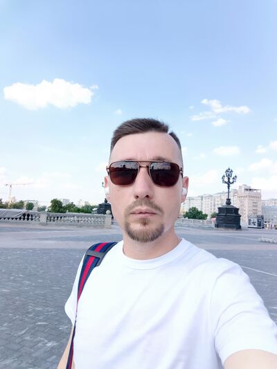 ,   Nikolas, 32 ,   ,   
