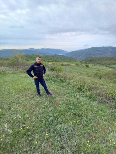   ,   Rahib, 46 ,  