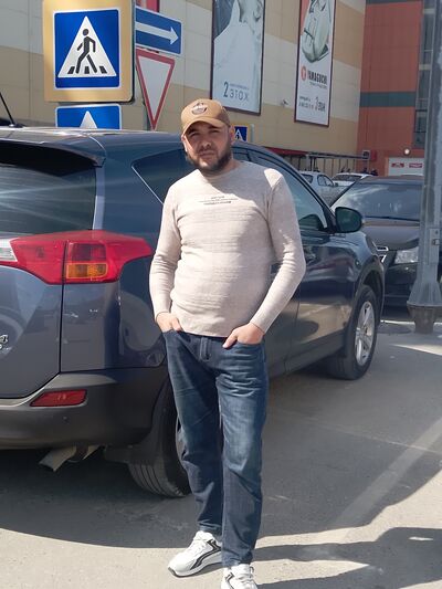  ,   Ali, 33 ,   ,   