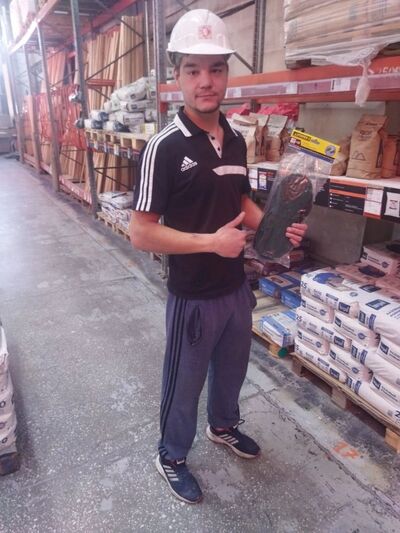  ,   Ruslan, 22 ,   ,   