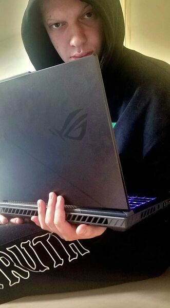  ,   Skarlett, 28 ,   ,   , c 