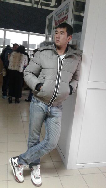 ,   Joxa, 33 ,   