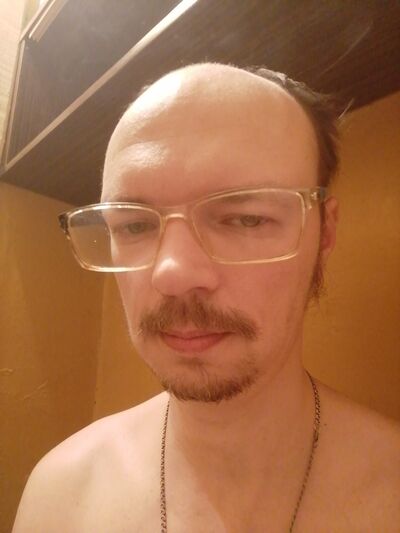  ,   Viktor, 39 ,   ,   , c , 