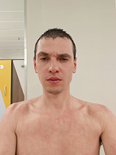  ,   Denis, 39 ,   ,   , c 